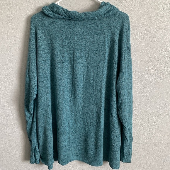 Lane Bryant cowl-neck top​ - Picture 2 of 5